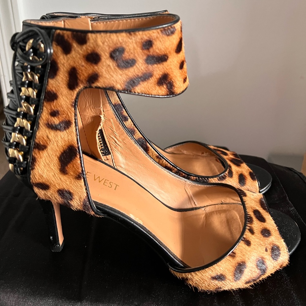 Nine West Cute Shoe , Ankle Wrap